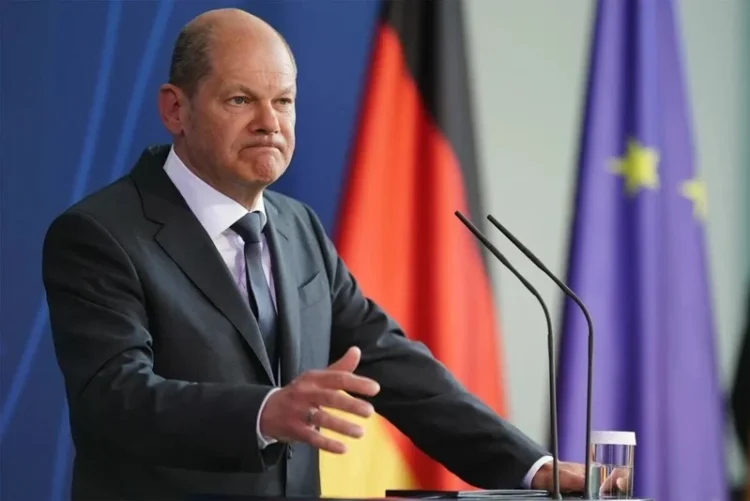 Germania așteaptă demisia cancelarului Scholz. Politicianul favorit în sondaje care ar putea să-i ia locul