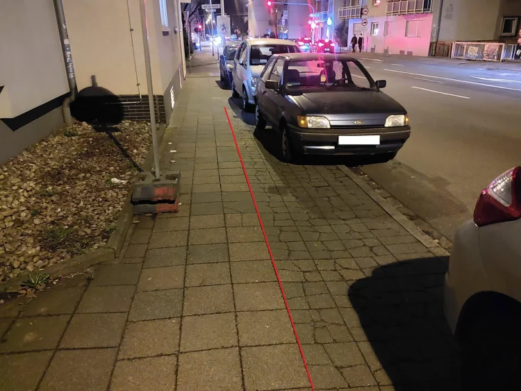 Codul Rutier 2024: Este legal să parchezi mașina jumătate pe trotuar, jumătate în stradă?