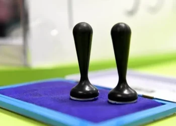 Dreapta Unită vrea să-l forțeze pe Iohannis să declanșeze referendum pe pensiile speciale simultan cu europarlamentarele