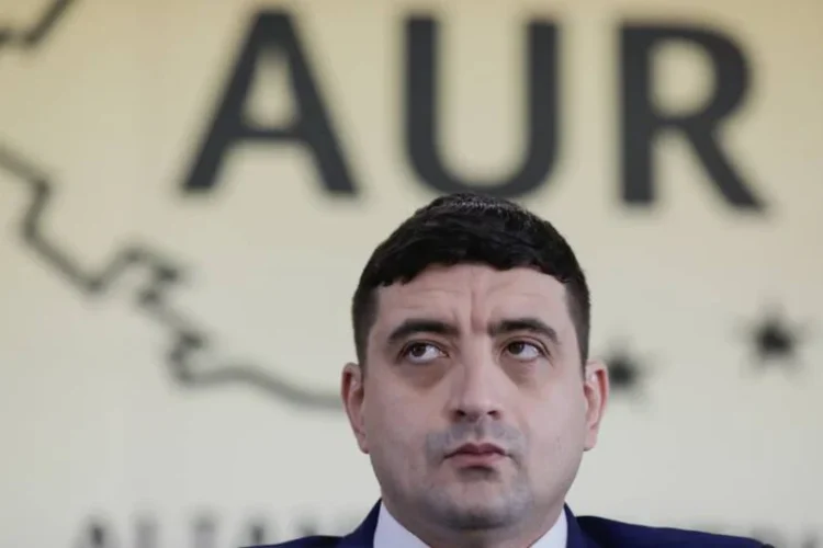 George Simion, taxat de un europarlamentar român după ultimul atac la adresa UE: „E timpul să spunem foarte clar: AUR=URSS” George Simion, taxat de un europarlamentar român după ultimul atac la adresa UE: „E timpul să spunem foarte clar: AUR=URSS”