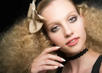 Lucruri ciudate pe care cu siguranță nu le știai despre unghiile tale