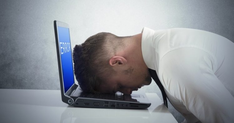 Sistemul de vot online s-a defectat „surprinzător” la alegerile din Rusia