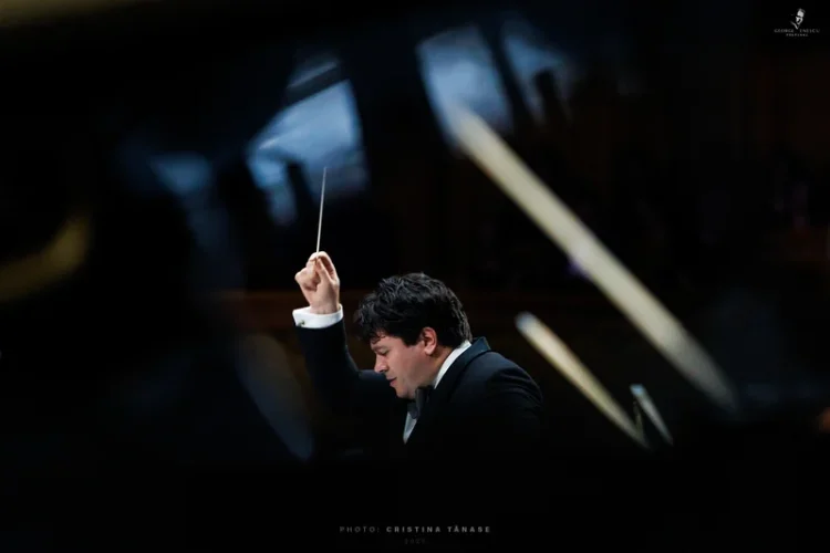 Celebrul dirijor Cristian Măcelaru va susține un masterclass de interpretare dirijorală. CIGE 2024. ediția XIX