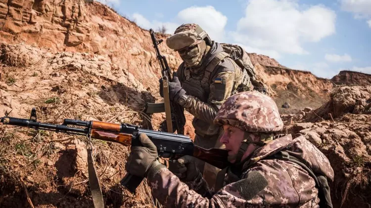 Politico: Dacă Rusia începe ofensiva, linia frontului ucrainean s-ar putea prăbuși