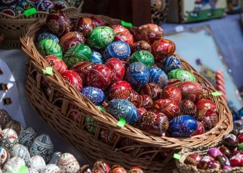 Câți bani cheltuie românii pentru masa de Paște – Sondaj