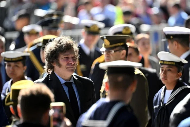 Argentina a cerut NATO să îi confere statutul de țară partener