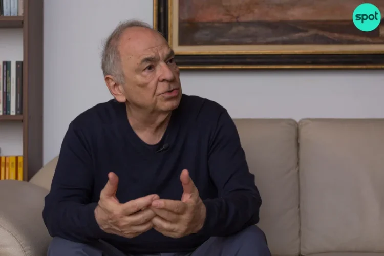 România nu e săracă, ci sărăcită de clasa politică. Patria mică e locul în care ne retragem, dar n-avem voie să ne retragem doar acolo. Patria mare obligă enorm Interviu video cu Gabriel Liiceanu