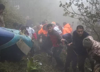 Iranienii spun că elicopterul lui Raisi s-a prăbușit din cauza unei „defecțiuni” și au găsit un motiv să dea vina pe SUA