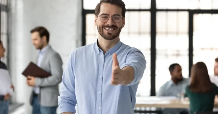 Cum să fii competitiv pe piața muncii atunci când ai un business la început de drum