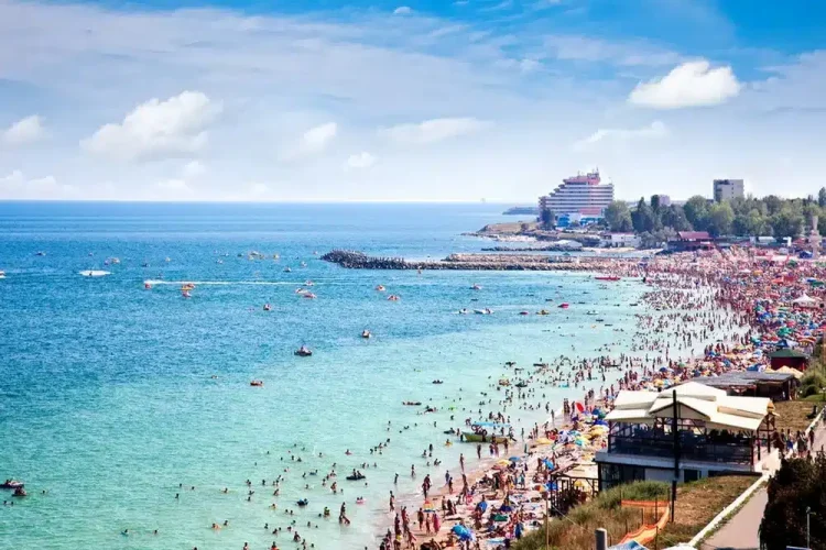 500 de lei, preţul mediu pentru o noapte de cazare pe litoral