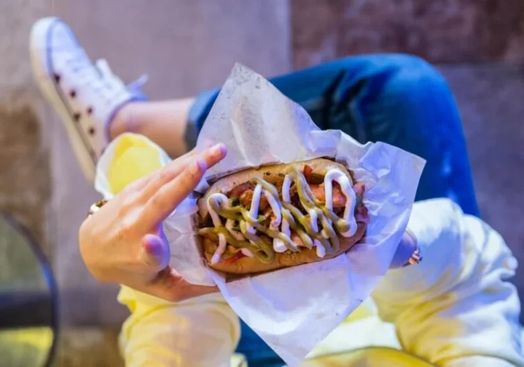 4 alimente ultraprocesate care provoacă decesul prematur: Cu ce să le înlocuim