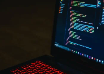 Ce caracteristici nu ar trebui să-i lipsească noului tău laptop?