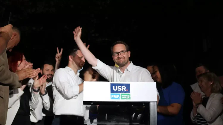 Congres USR. Organizațiile care pot înclina balanța în alegerea noii conduceri naționale a Uniunii. Tabăra Fritz-Coliban, în avantaj