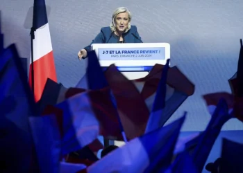 Dacă ar reuși împreună să rupă UE, ce și-ar face apoi extremiștii unii celorlalți? Dacă ar reuși împreună să rupă UE, ce și-ar face apoi extremiștii unii celorlalți?