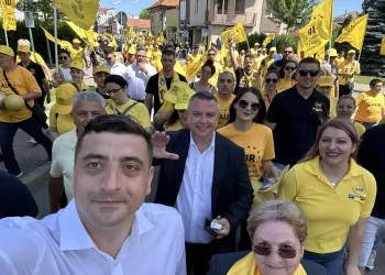 George Simion, acuzat de procurori că a xeroxat mii de semnături false