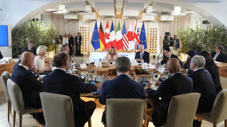 Liderii G7 au căzut de acord asupra unui împrumut pentru sprijinirea Ucrainei cu bani obținuți din profitul generat de activele rusești înghețate
