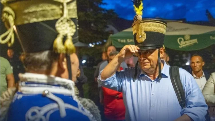 Axa Europei și speranțele lui Orban