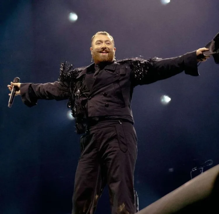 Sam Smith vine cu o echipă impresionantă la UNTOLD! Vezi cu câți oameni vine Sam Smith la UNTOLD și ce cerințe are