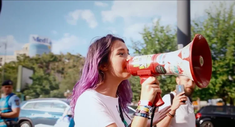 VIS. VIAȚĂ, documentarul despre despre GenZ se vede la Festivalul Internaţional de Film Independent „Anonimul”