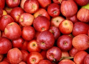 Aducem mere din Polonia și usturoi din China / ”Între 66-75% din consumul la orice…”, avertizează un economist
