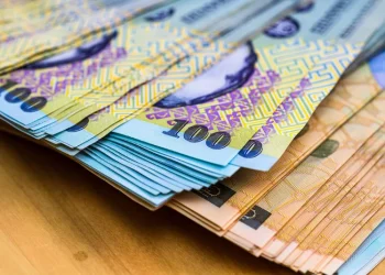 Câştigul salarial mediu net a crescut cu 58 de lei, până la 5.176 lei, în luna iunie