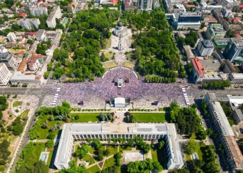 R.Moldova acuză Rusia că încearcă să fraudeze referendumul de aderare la UE. Instituții ale statului, vandalizate de tineri instruiți la Moscova