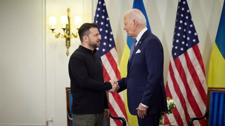 Cum arată „planul de victorie” gândit de Zelenski. Președintele Ucrainei are trei cerințe adresate către SUA și Uniunea Europeană Cum arată „planul de victorie” gândit de Zelenski. Președintele Ucrainei are trei cerințe adresate către SUA și Uniunea Europeană