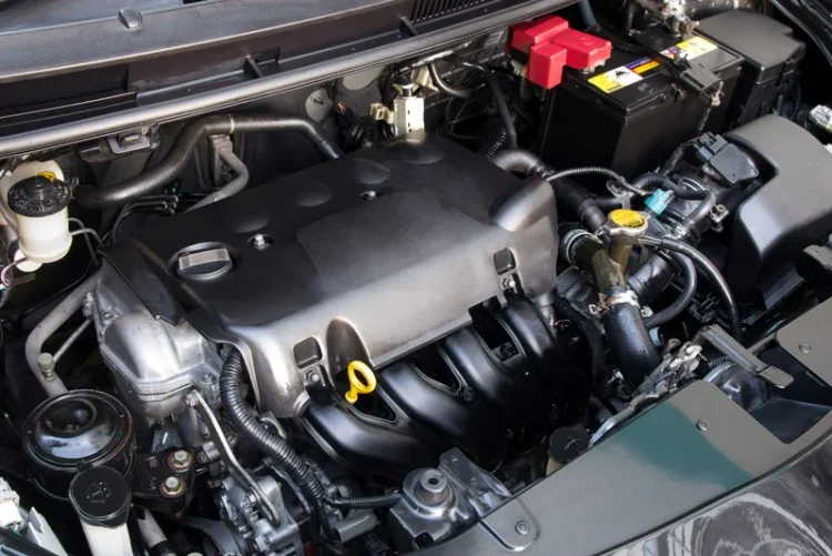 Apă în motorină: Care sunt primele simptome. Mai poate fi salvat motorul diesel în această situație?