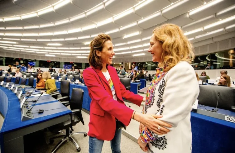 Liberalii europeni se declară “alături de Elena Lasconi în lupta pentru un viitor pro-european pentru toți românii”