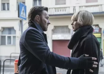 Ești o introvertă în relație cu un extrovert? Cum să vă echilibrați și creșteți relația