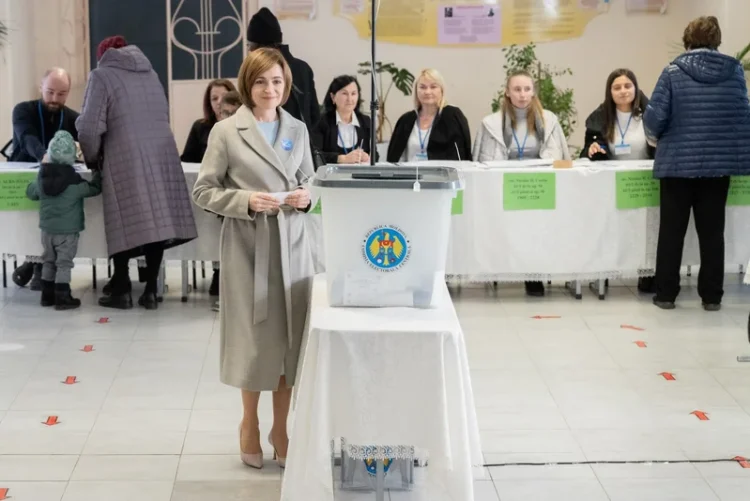 Republica Moldova: Prezenţă la vot mult mai bună decât cea din primul tur al prezidenţialelor