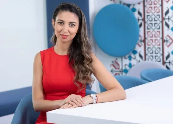 Femeia de etnie romă plecată din Baia Mare care lucrează la Google în New Jersey. Rowena Marin: „Am fost învățată să vând de când aveam 2 ani”