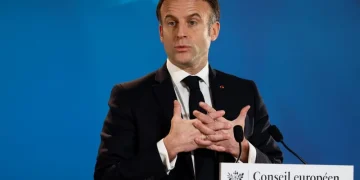 Le Figaro: Din ce cauză o moțiune pentru DEMITEREA lui Macron nu are șanse de reușită