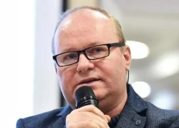 Ce înseamnă scăderea ratingului României și apropierea și mai mult de țările „bananiere”. Economist: „Ar fi de râs, dacă nu de plâns”