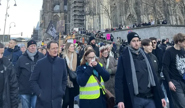Ample proteste în Germania împotriva colaborării dintre CDU și partidul de extremă-dreapta AfD pentru a adopta politici anti-imigrație