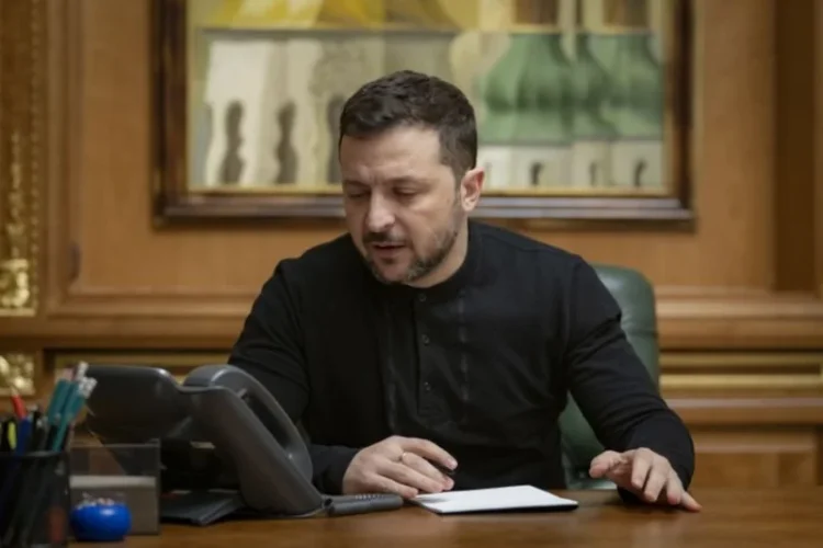 După discuţia cu Putin, Trump a vorbit şi cu Zelenski. Ce și-au transmis