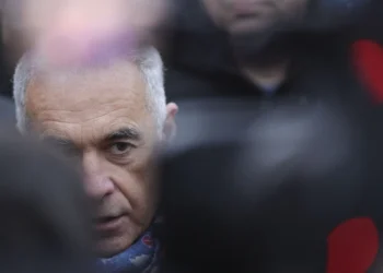 Noi percheziții în dosarul privind finanţarea campaniei electorale din 2024 a lui Călin Georgescu. Anchetatorii ridică documente de la sediile a două firme din Vâlcea și Argeș