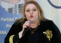 Diana Șoșoacă ajunge în fața instanței din cauza echipei RAI „ținute” sub cheie în biroul ei în 2021