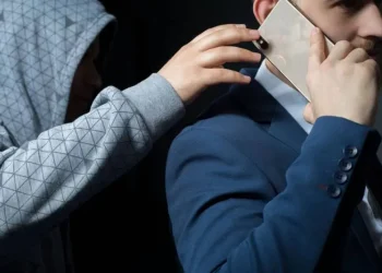 Ce faci dacă ți s-a furat telefonul pe care aveai instalat Revolut?