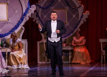 După 2 decenii în Norvegia, dorul l-a făcut să se întoarcă acasă. Artistul liric Gabriel Bîrjovanu: „Tristețile nu mă definesc”