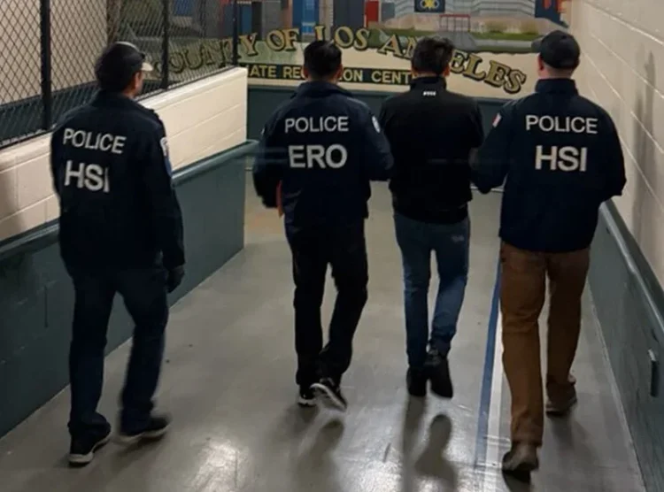 Ambasada României în SUA: 47 de cetățeni români se află în custodie în centrele de imigrație și control vamal