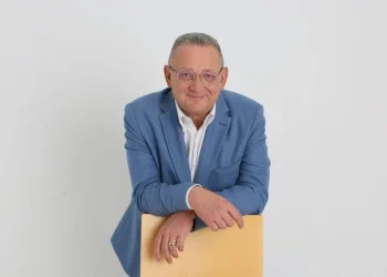 Alin Burcea (ANAT): Pe noi aceste măsuri ne pun la pământ. Creşterea TVA-lui va face ca resursele oamenilor să fie mai mici şi că vor tăia de la servicii, de la turism