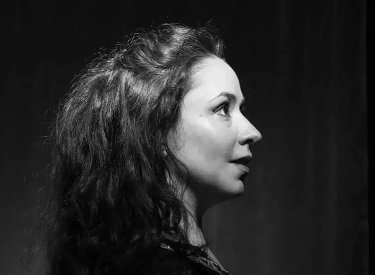 Magician, călătoare și acum actriță. Ruxandra Bălașu: „Am avut multe obstacole și uneori chiar nu mai vedeam o cale, m-am și necăjit mult”