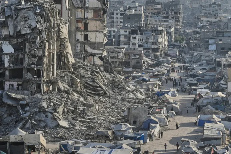 Armata israeliană cere locuitorilor din Gaza City să plece spre sud în timp ce ofensiva militară avansează și negocierile pentru eliberarea ostaticilor continuă