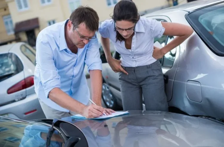 2025: Cum se completează amiabila corect și complet. Model, acte necesare și varianta online | VIDEO