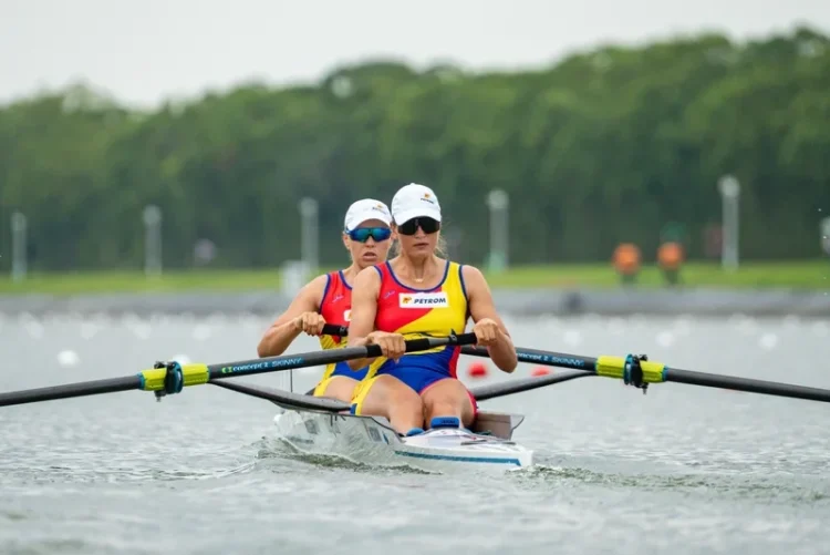 Aur și argint pentru România în debutul finalelor Campionatului Mondial de canotaj de la Shanghai