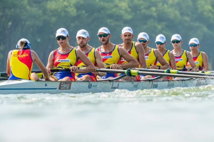 România a încheiat Campionatele Mondiale de canotaj de la Shanghai cu o medalie de aur la 8+1 mixt și locul trei în clasamentul pe națiuni