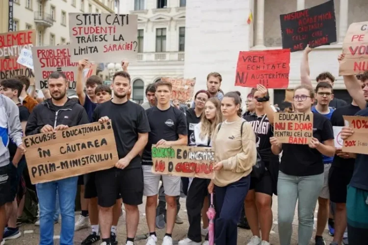 Studenţii se alătură protestului profesorilor din 8 septembrie, în prima zi de școală / „Anul universitar nu poate începe așa”