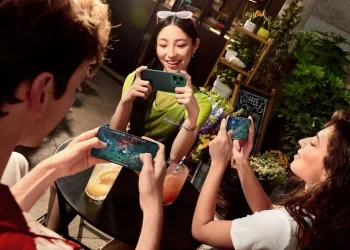 OPPO lanseză în România noua serie Reno14: prețuri, specificații și detalii despre funcțiile care folosesc Inteligența Artificială OPPO lanseză în România noua serie Reno14: prețuri, specificații și detalii despre funcțiile care folosesc Inteligența Artificială