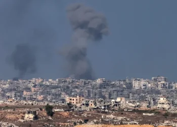 VIDEO „Gaza arde”. Ofensiva Israelul în enclavă, lansată la câteva ore după întâlnirea lui Rubio cu Netanyahu / Mii de palestinieni au fugit din calea bombardamentelor peste noapte